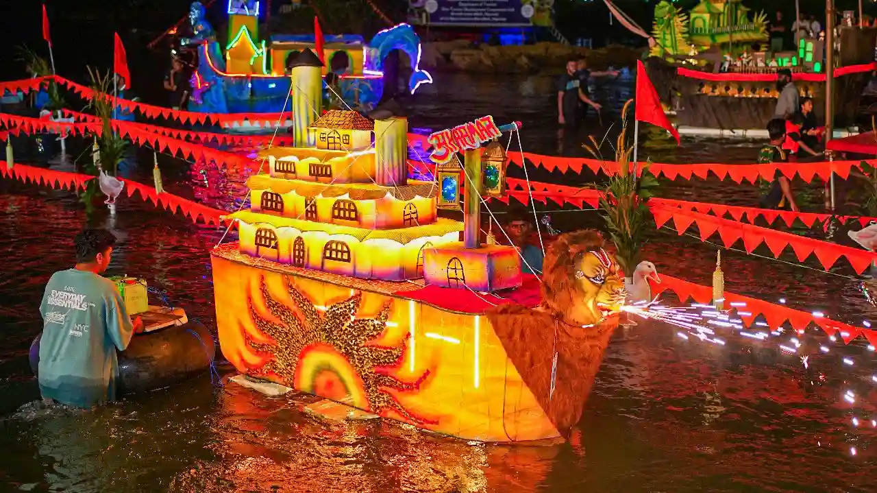 Image of Tripurari Poornima 2025 Festival