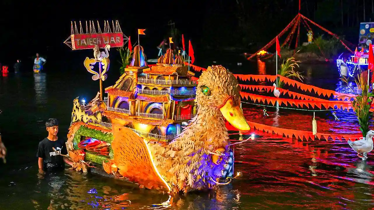 Image of Tripurari Poornima 2025 Festival