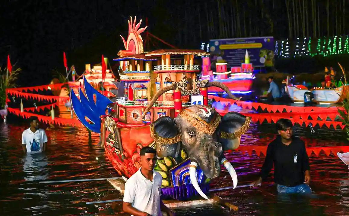 Image of Tripurari Poornima 2025 Festival