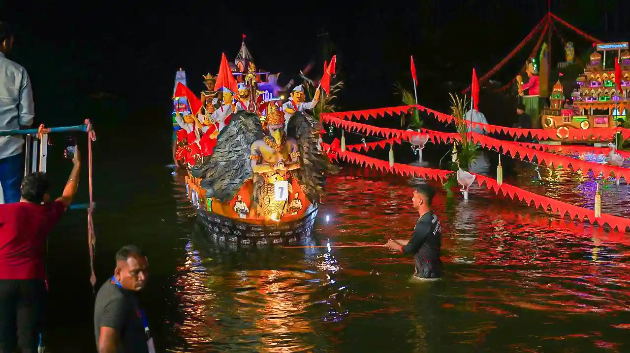 Image of Tripurari Poornima 2025 Festival